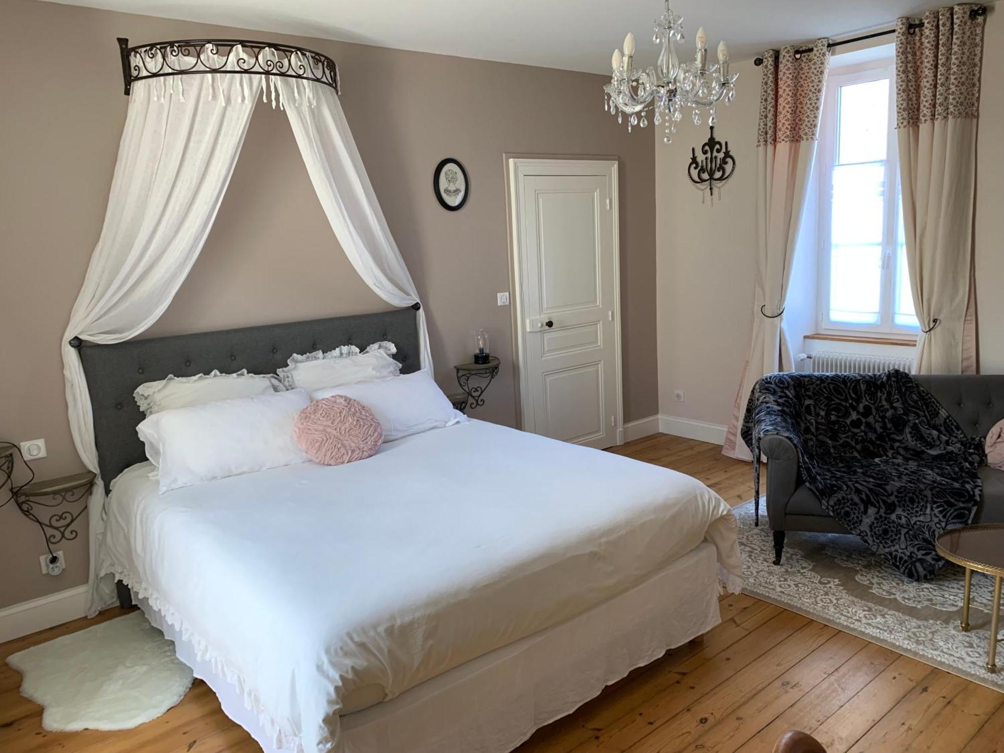 The Cool Lounge A Coulonges - Charente B&B 외부 사진