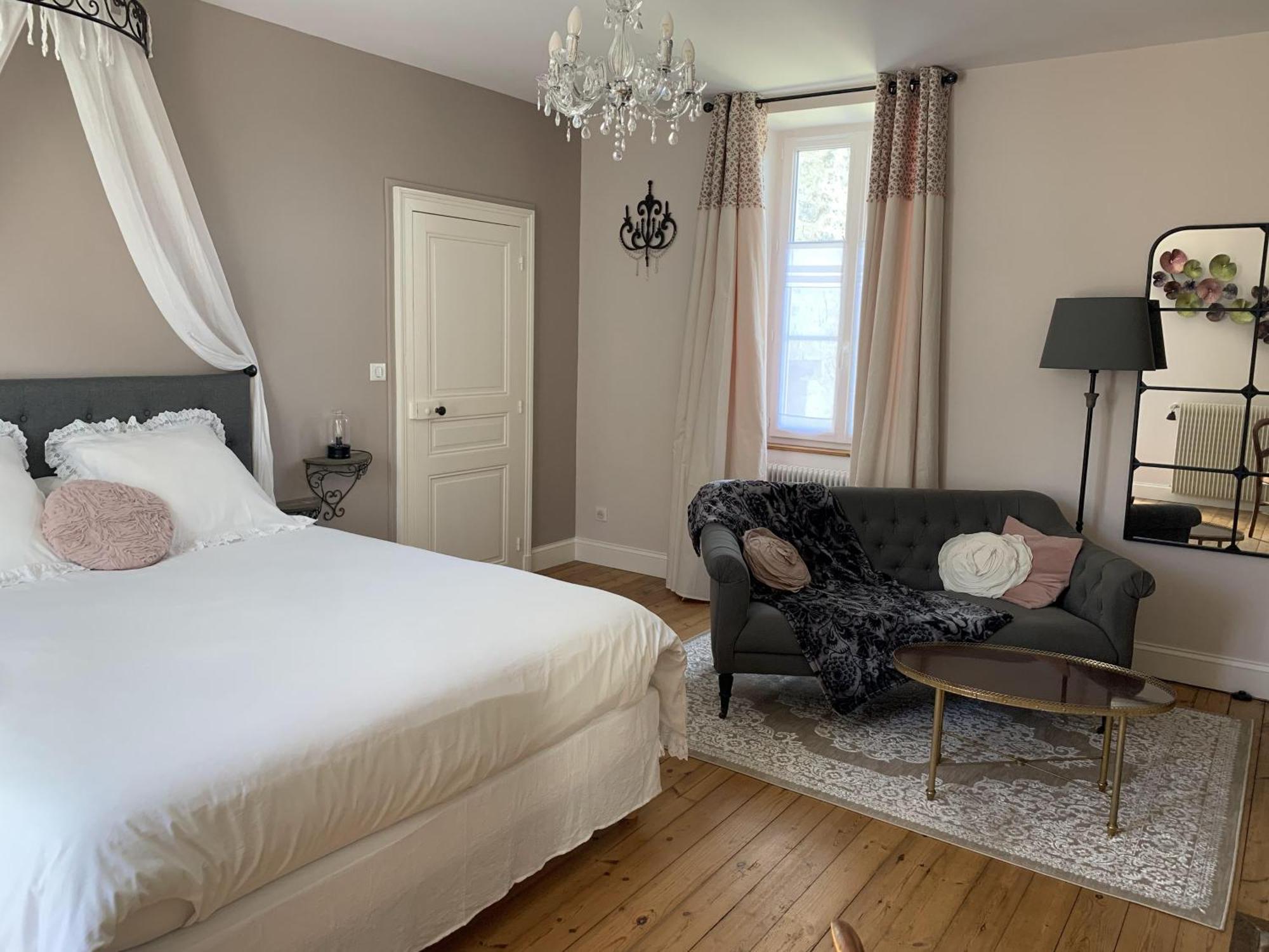 The Cool Lounge A Coulonges - Charente B&B 외부 사진